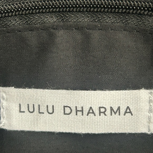 Lulu Dharma Green Plaid Frasier Weekender Bag With Shoulder Strap NWT - Picture 3 of 6